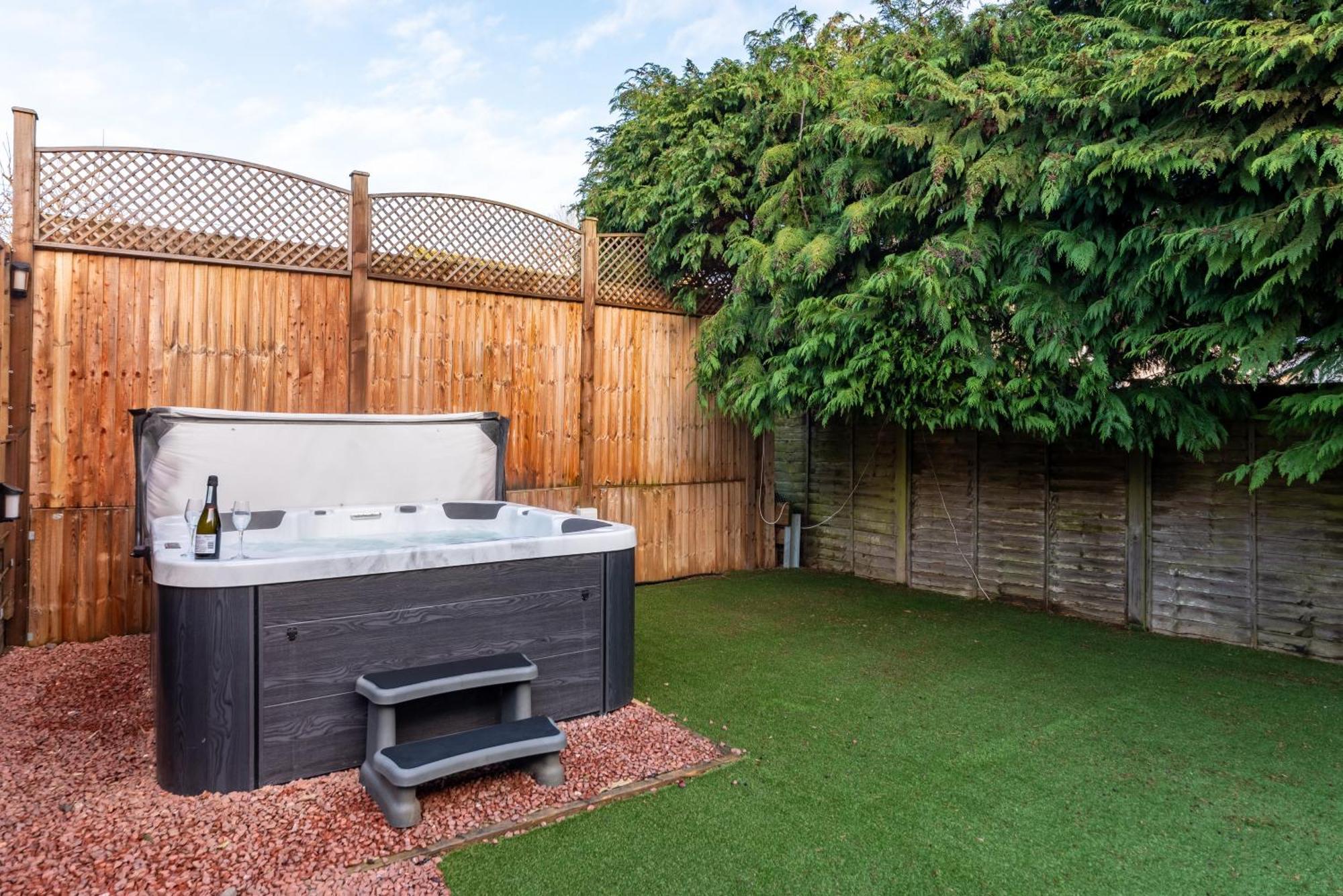 Cotswold Holiday Let With Hot Tub - The Old Garage Chipping Norton Εξωτερικό φωτογραφία